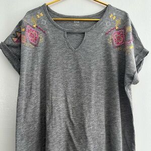 A.N.A Gray with Embroidery on Short Sleeves